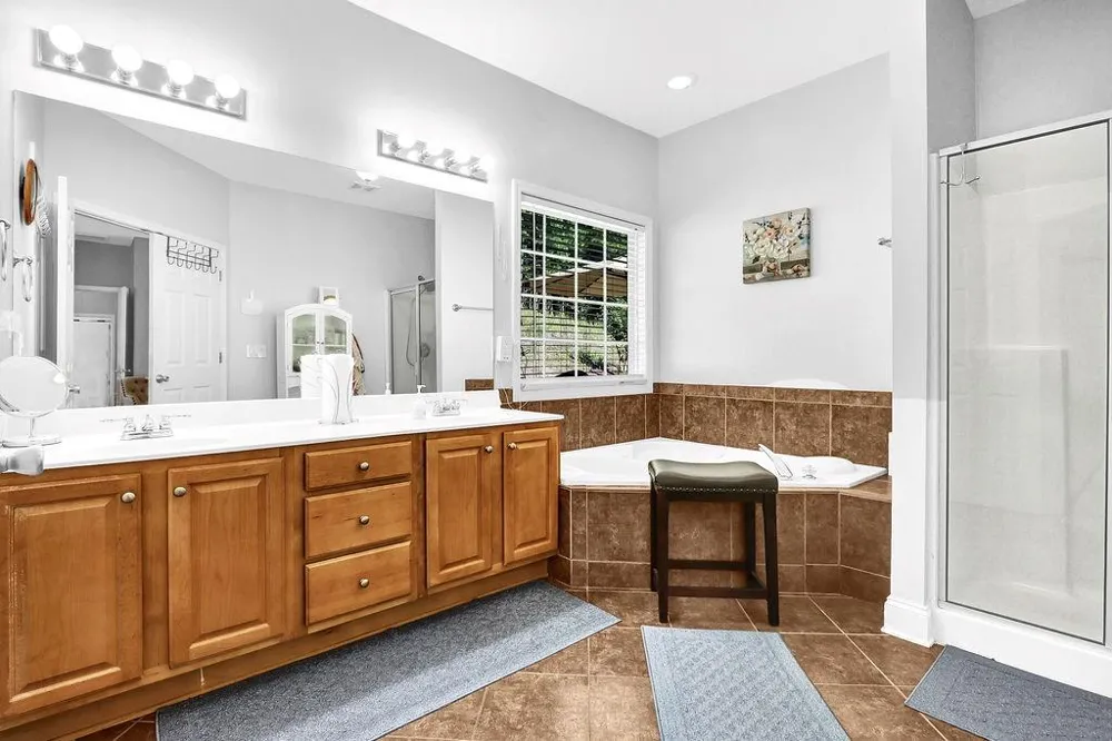 4337 Shag Bark Trail Gainesville, GA 30507