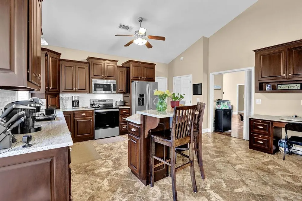 4337 Shag Bark Trail Gainesville, GA 30507