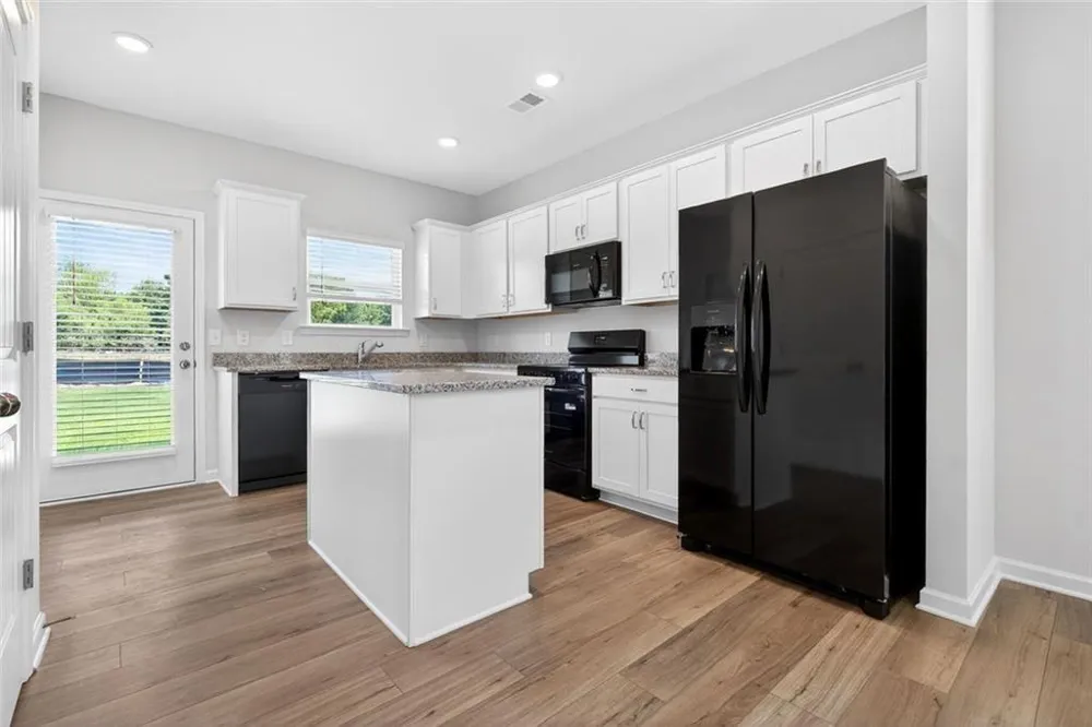 105 Meadowlark Lane Cartersville, GA 30120