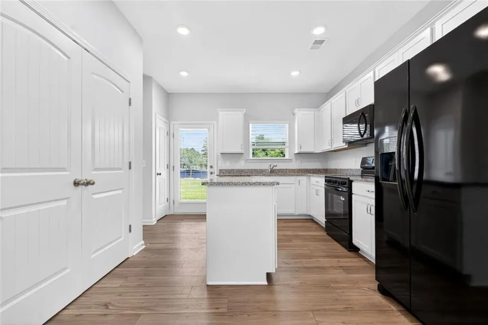 105 Meadowlark Lane Cartersville, GA 30120