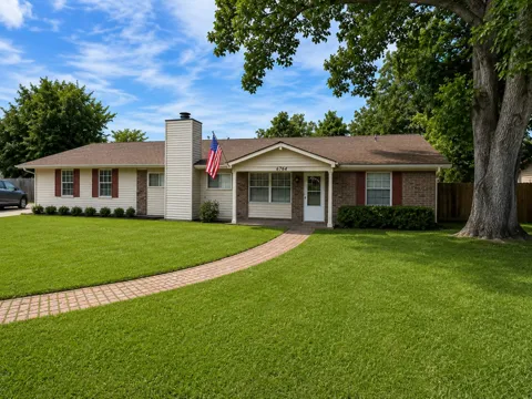 4744 Carolyn Lane