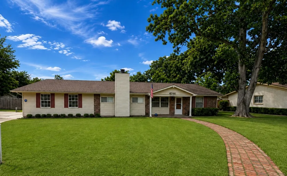 4744 Carolyn Lane Shreveport, LA 71105