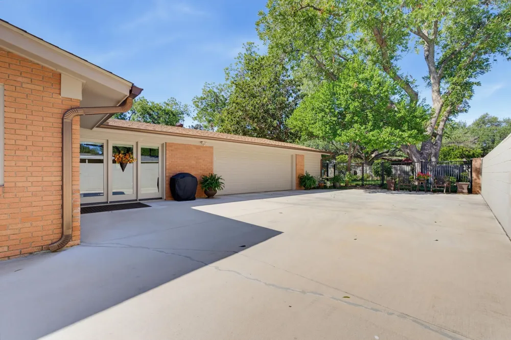 1526 Elmwood Drive Abilene, TX 79605