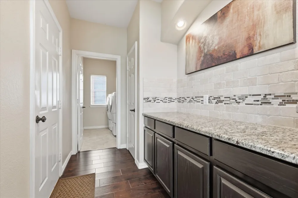 374 Fairlanding Avenue Fairview, TX 75069