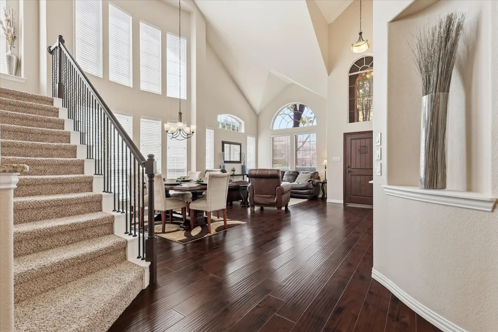 374 Fairlanding Avenue Fairview, TX 75069