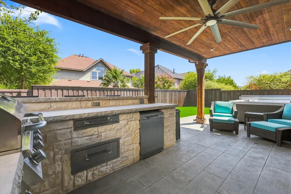 374 Fairlanding Avenue Fairview, TX 75069