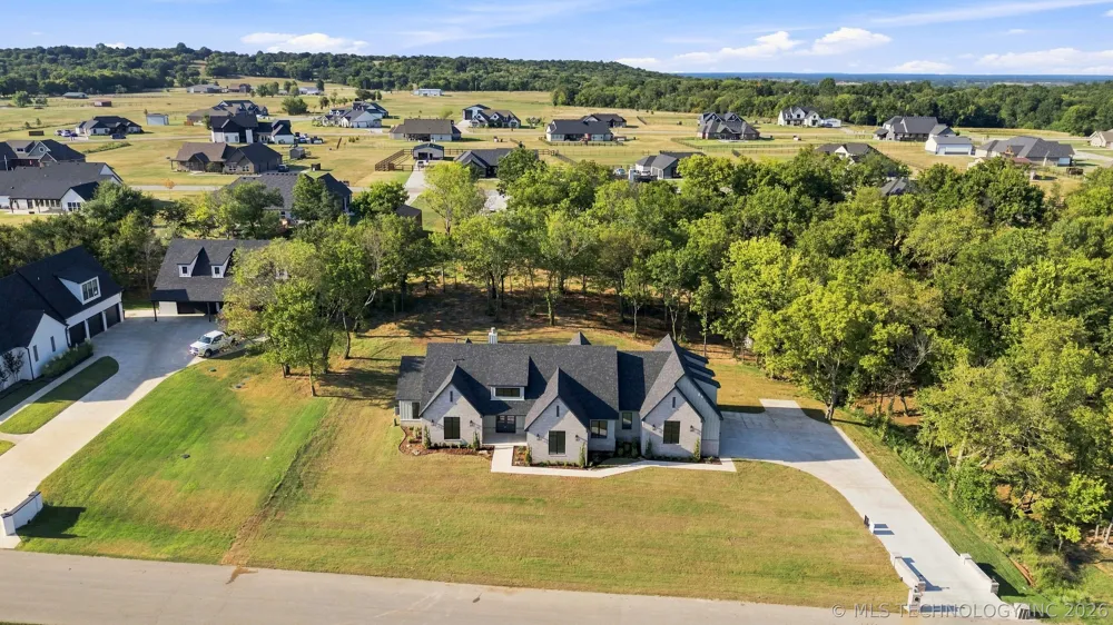 29513 E 106th Street Coweta, OK 74429