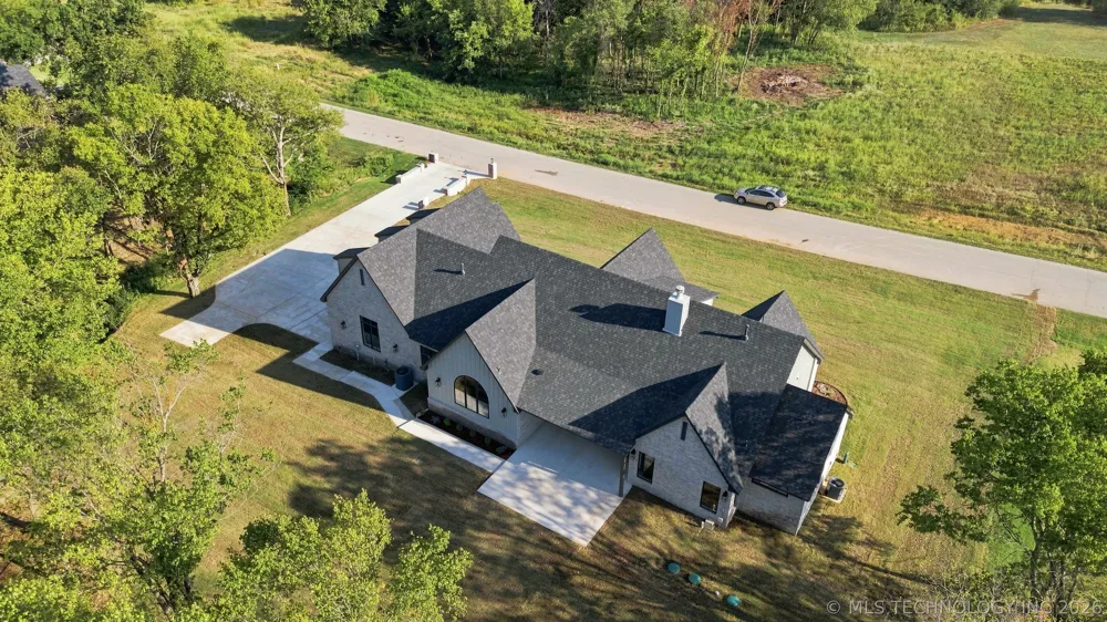 29513 E 106th Street Coweta, OK 74429