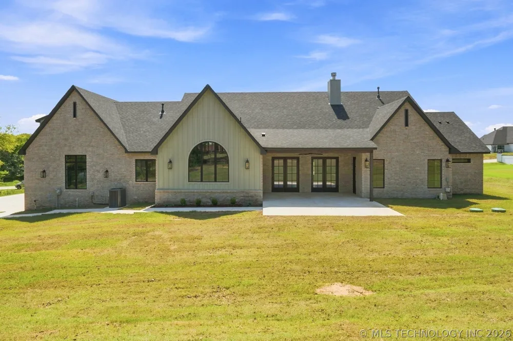 29513 E 106th Street Coweta, OK 74429