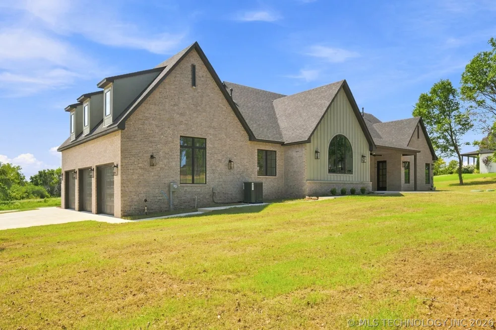 29513 E 106th Street Coweta, OK 74429