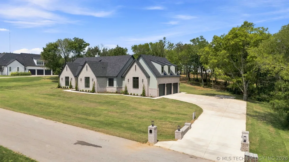29513 E 106th Street Coweta, OK 74429