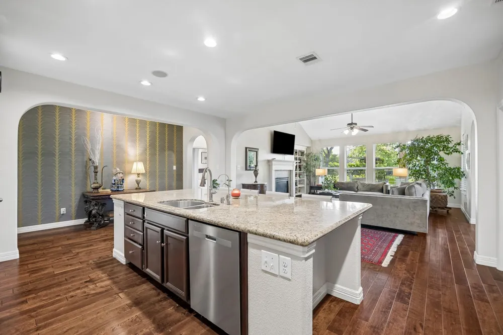 3102 London Lane Missouri City, TX 77459