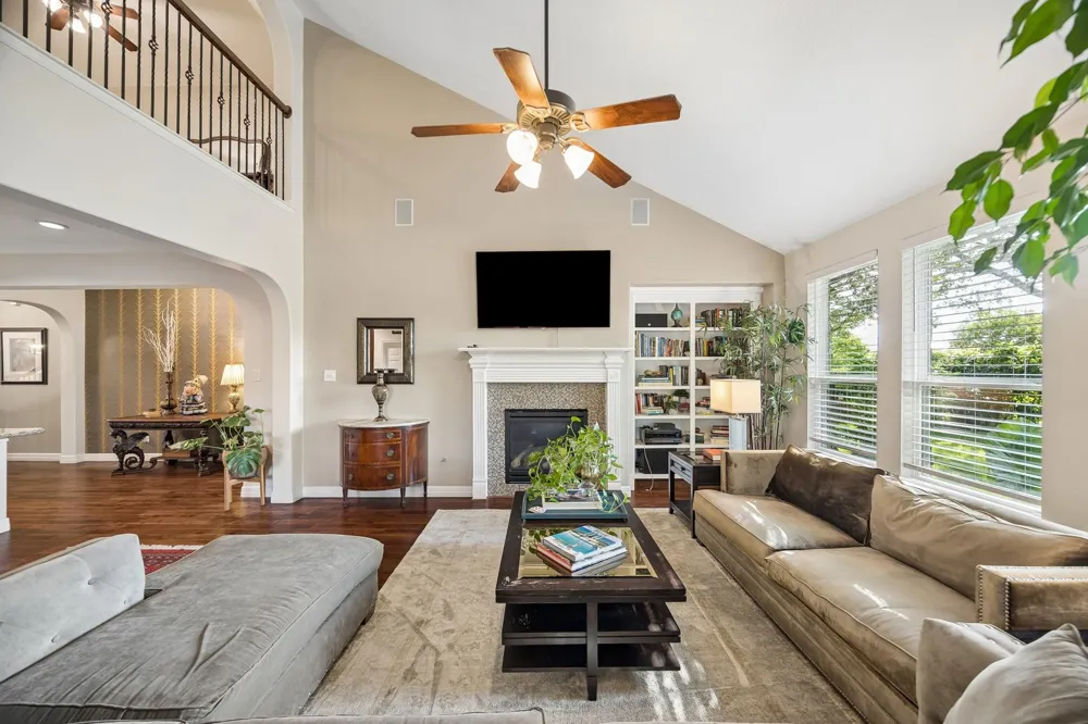 3102 London Lane Missouri City, TX 77459