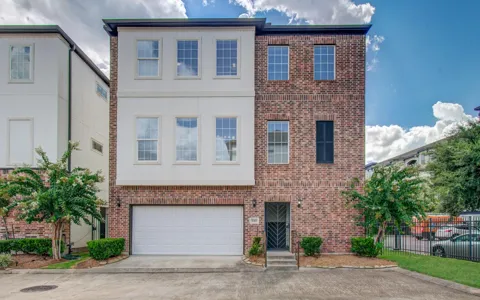 1743 Dominica Drive