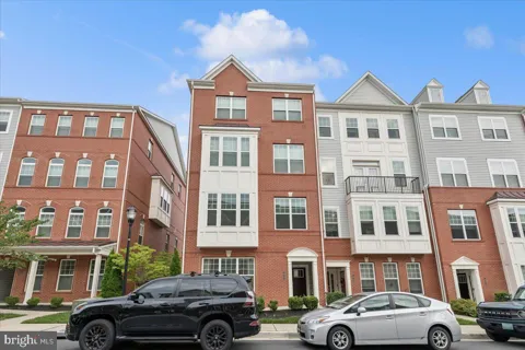 7948 POTTER PLACE #948-B
