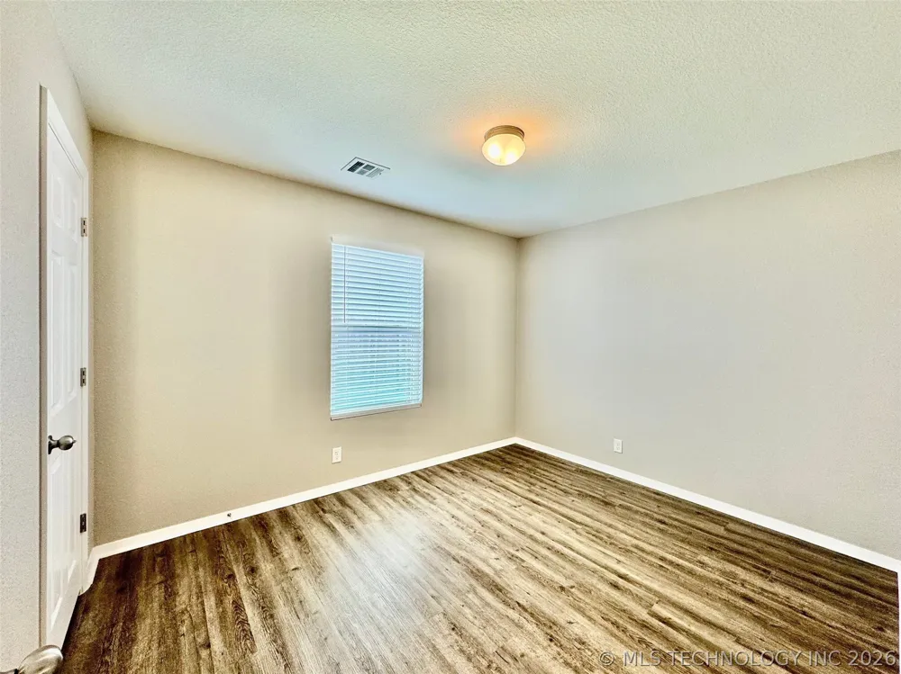 1814 S 14th Street Broken Arrow, OK 74012
