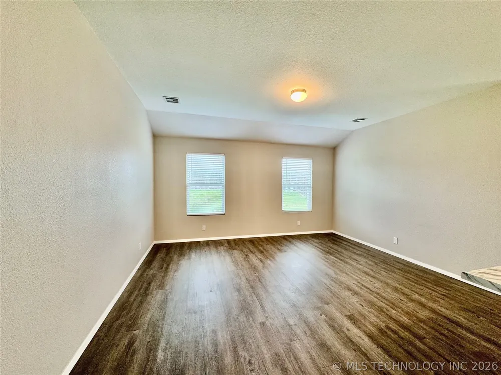 1814 S 14th Street Broken Arrow, OK 74012