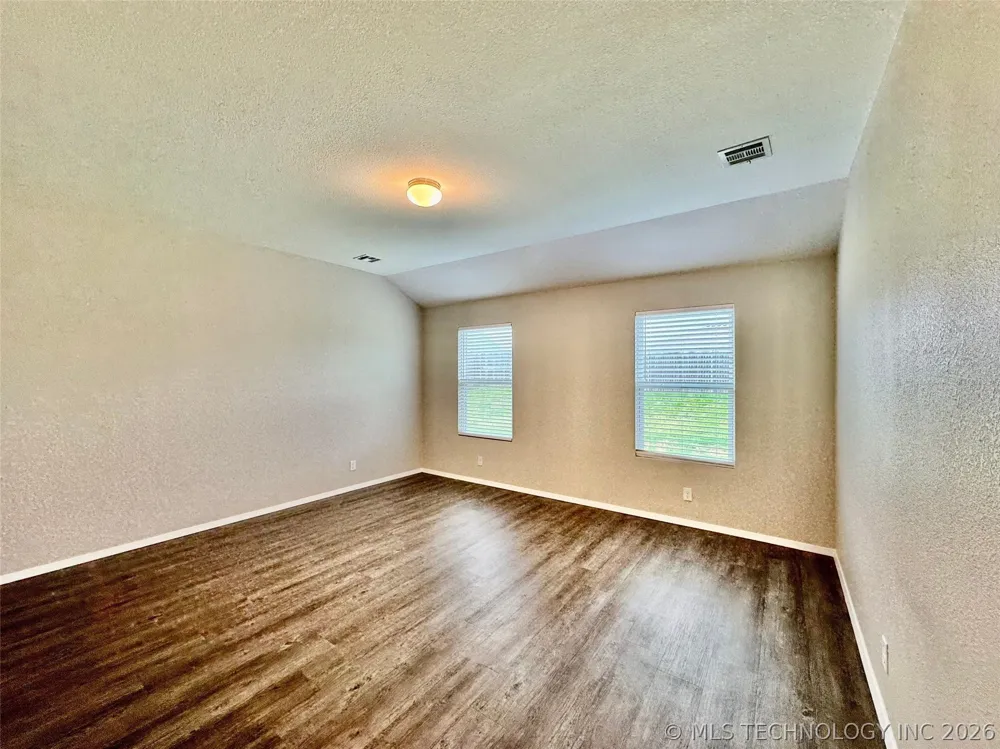 1814 S 14th Street Broken Arrow, OK 74012