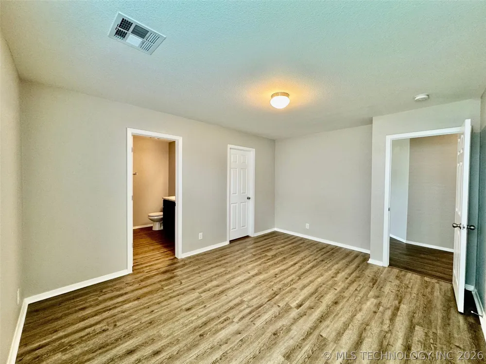 1814 S 14th Street Broken Arrow, OK 74012