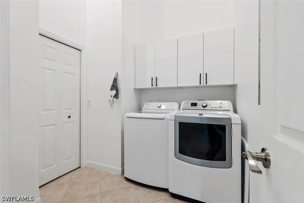 Beach Resort Drive #14 Naples, FL 34114