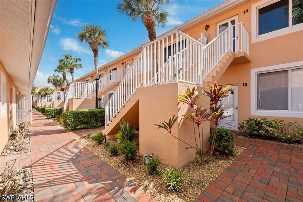 Beach Resort Drive #14 Naples, FL 34114