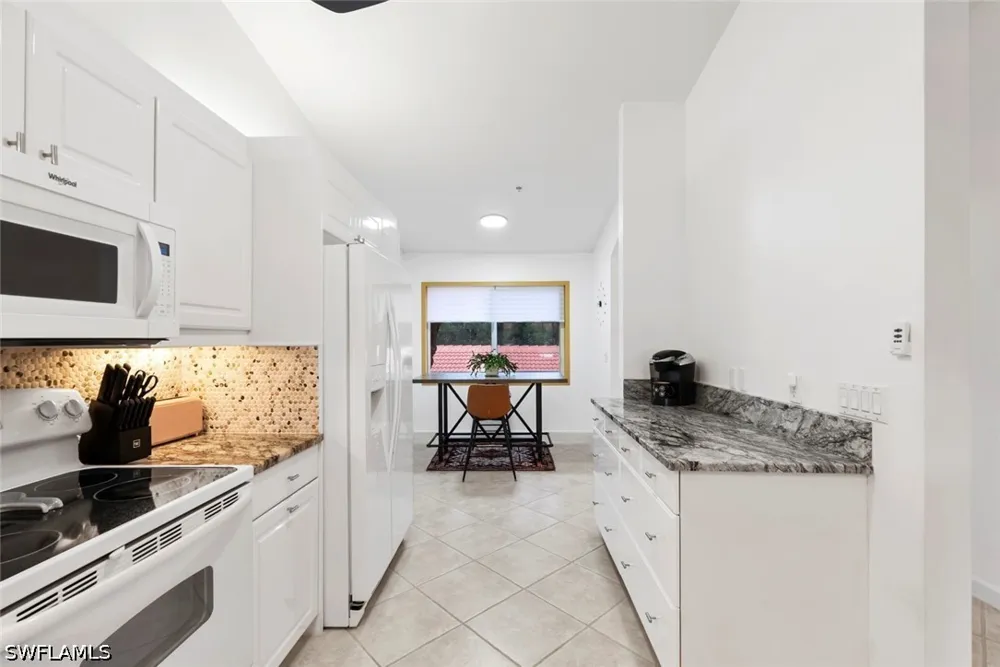 Beach Resort Drive #14 Naples, FL 34114