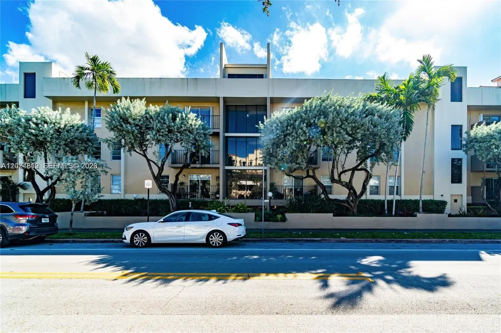 110 Salamanca Ave #403 Coral Gables, FL 33134