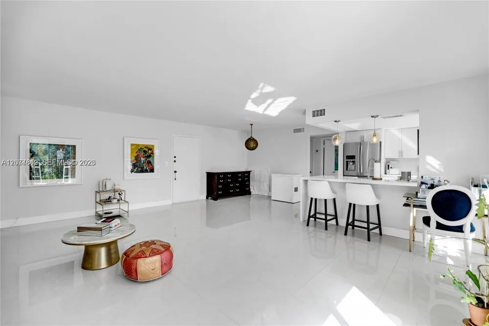 110 Salamanca Ave #403 Coral Gables, FL 33134