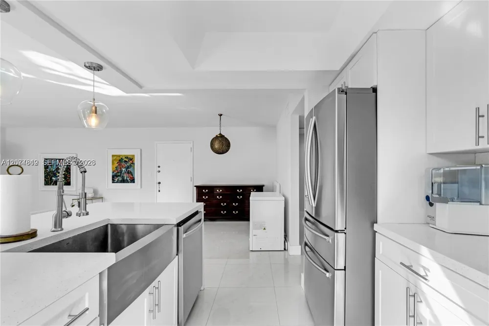 110 Salamanca Ave #403 Coral Gables, FL 33134