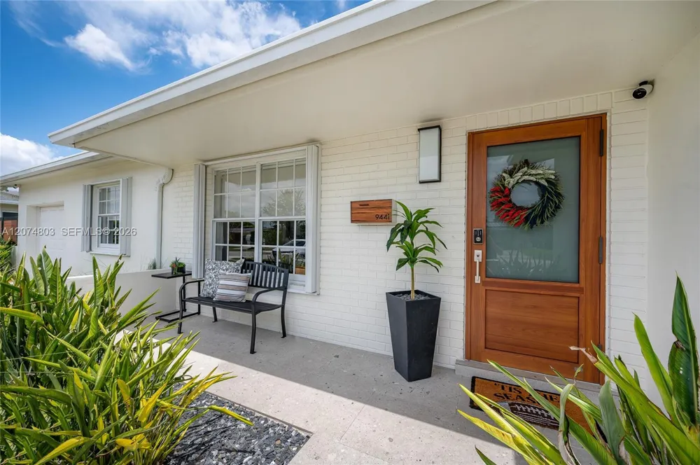 9441 SW 52nd Ter Miami, FL 33165
