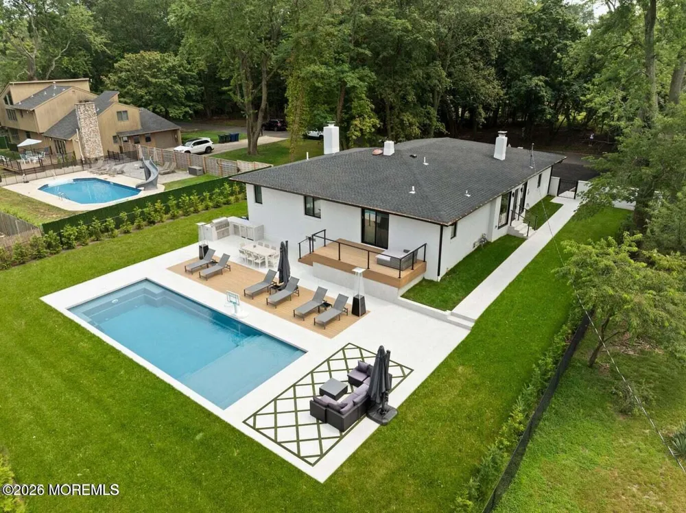441 Slocum Place Oakhurst, NJ 07755