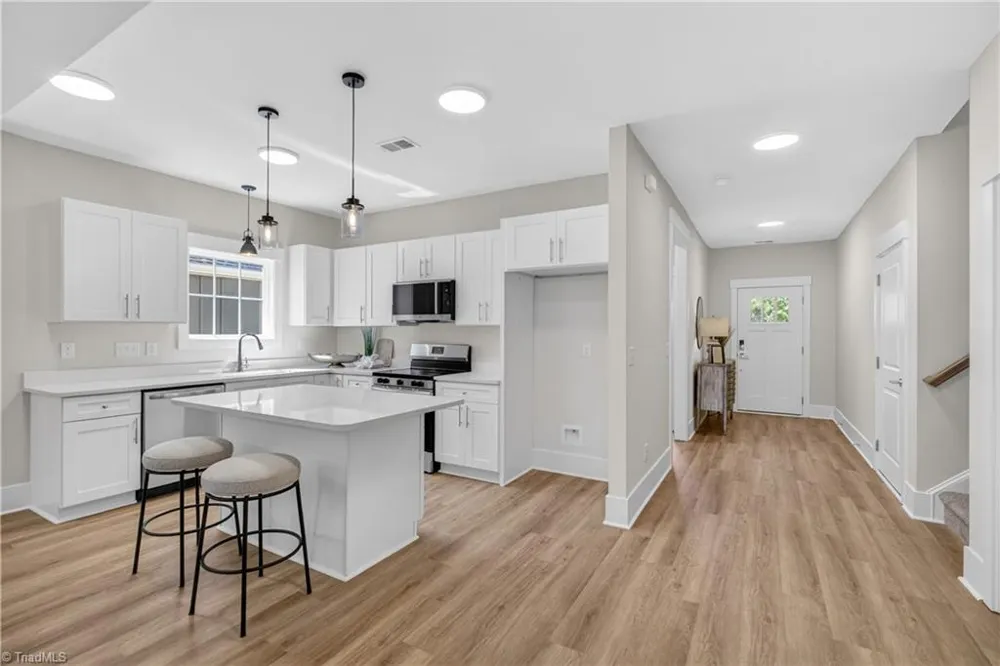 2565 High Meadow Drive Asheboro, NC 27205