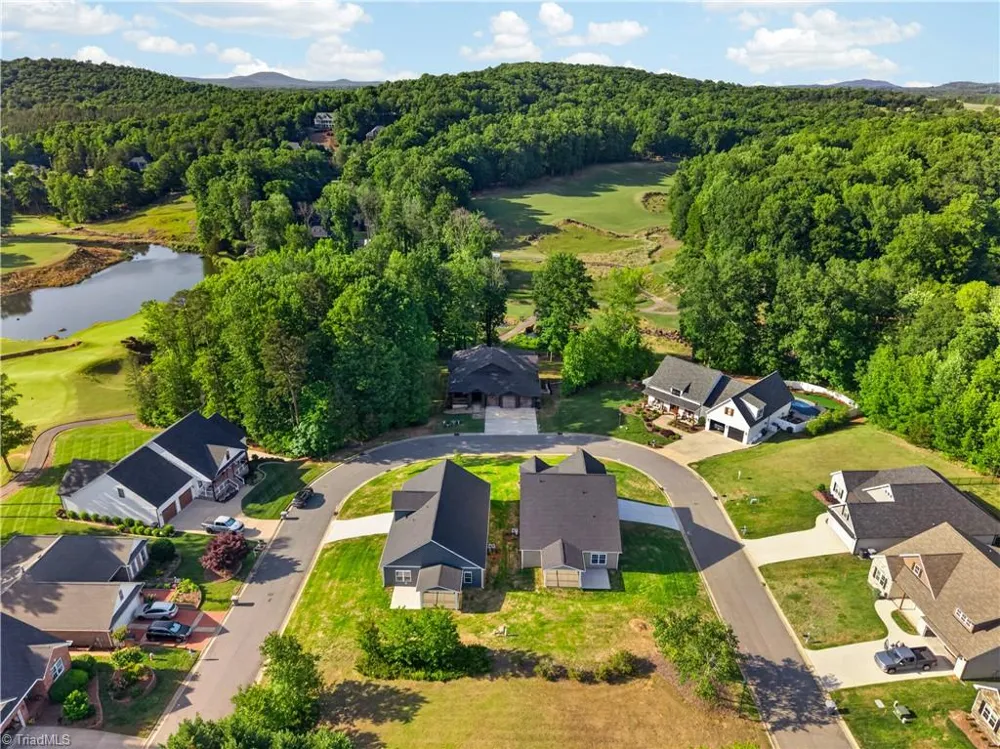 2565 High Meadow Drive Asheboro, NC 27205