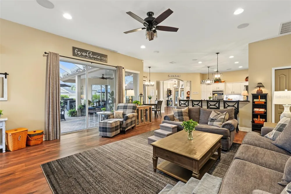 3187 ST MARTIN STREET Tarpon Springs, FL 34688
