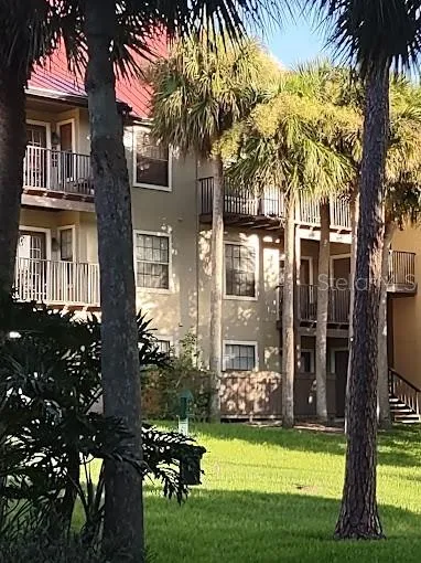 241 AFTON SQUARE #207