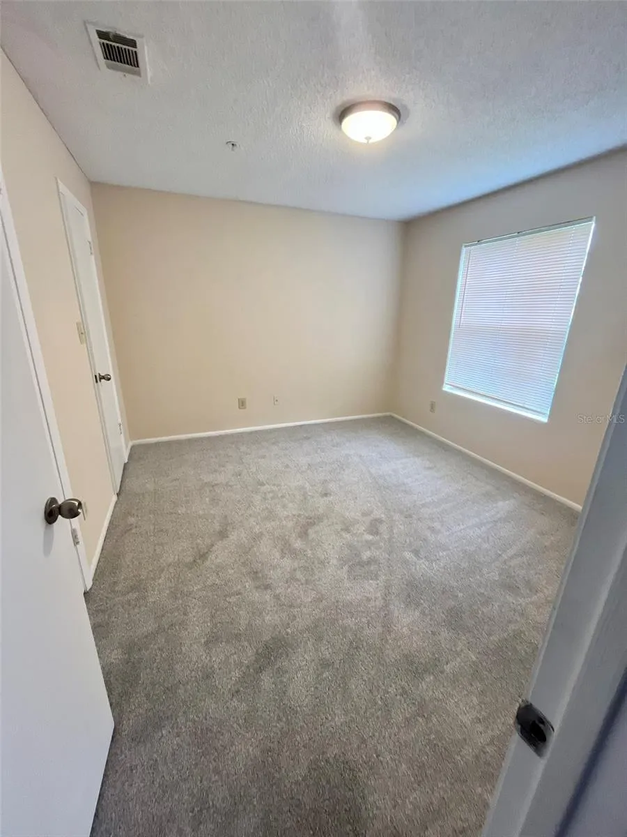 241 AFTON SQUARE #207 Altamonte Springs, FL 32714