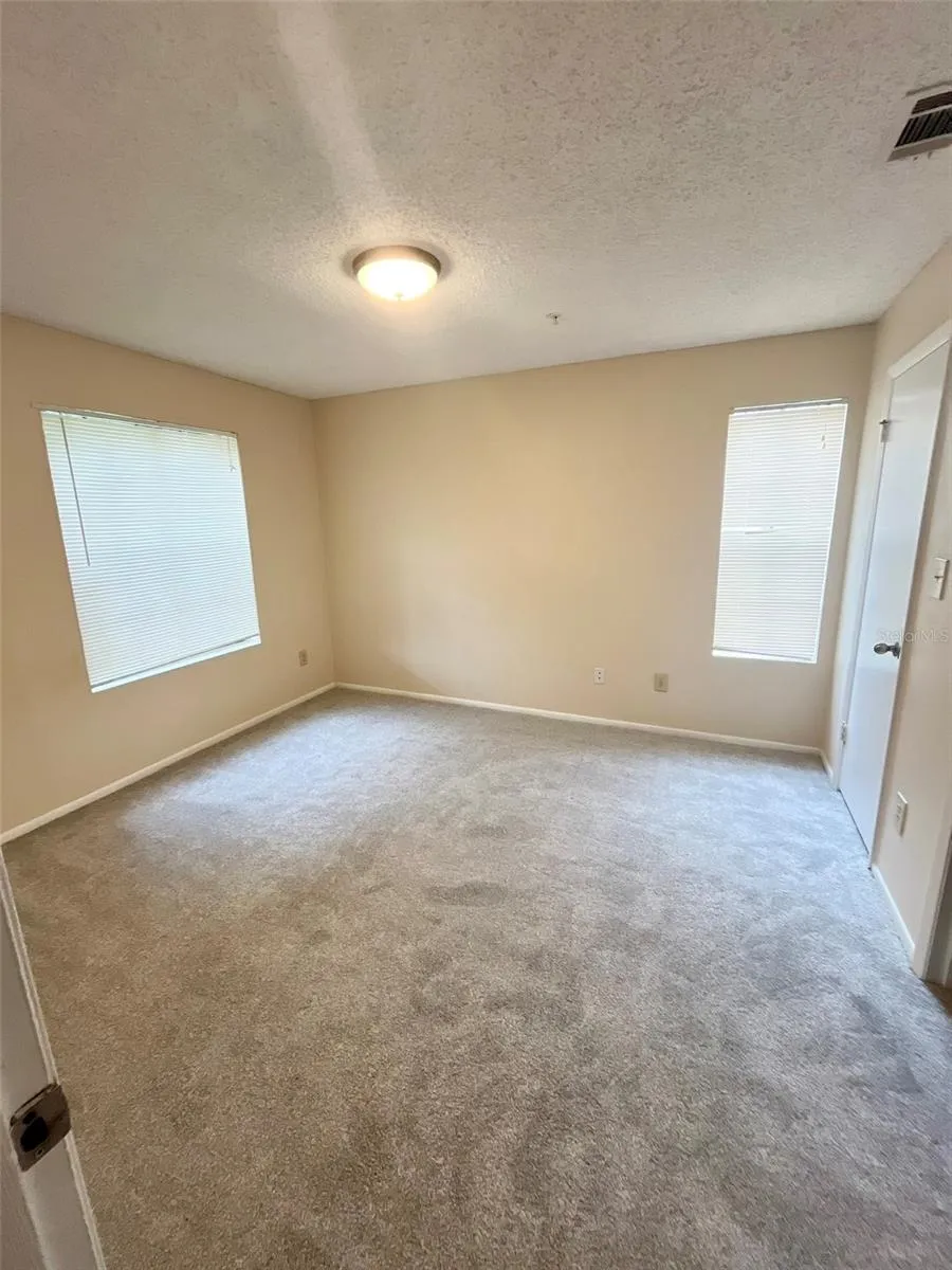 241 AFTON SQUARE #207 Altamonte Springs, FL 32714
