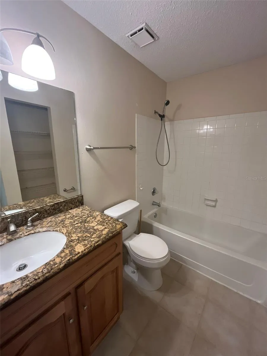241 AFTON SQUARE #207 Altamonte Springs, FL 32714