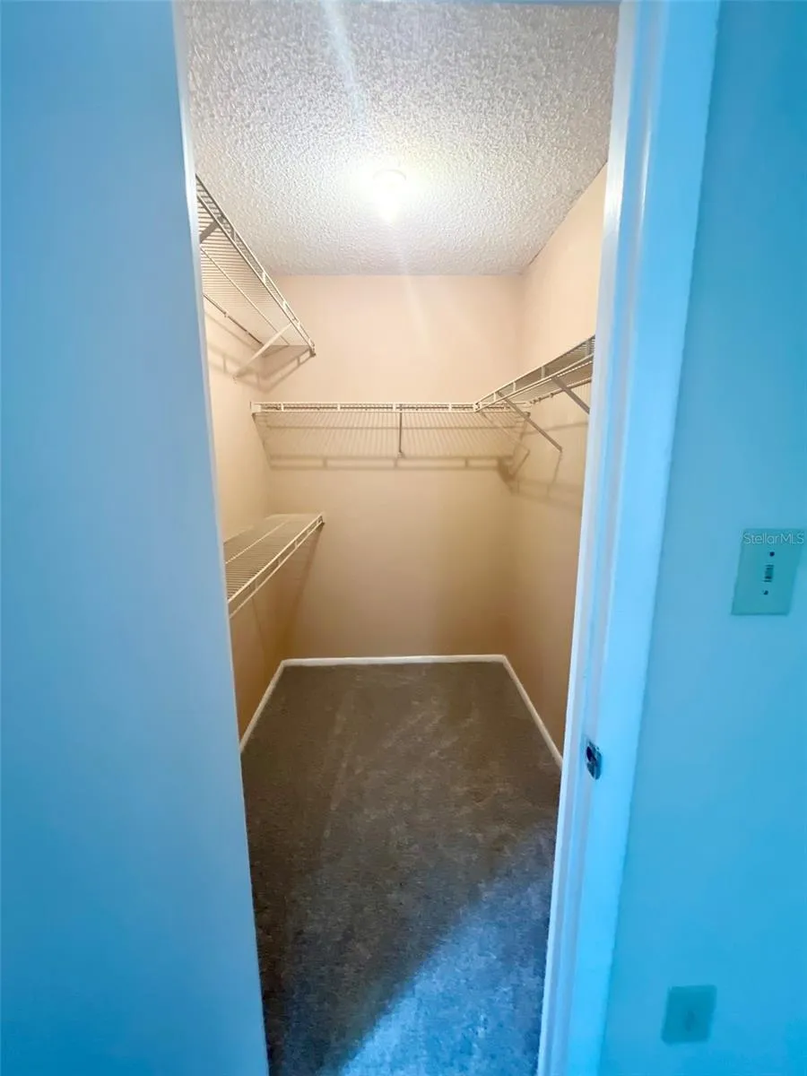 241 AFTON SQUARE #207 Altamonte Springs, FL 32714