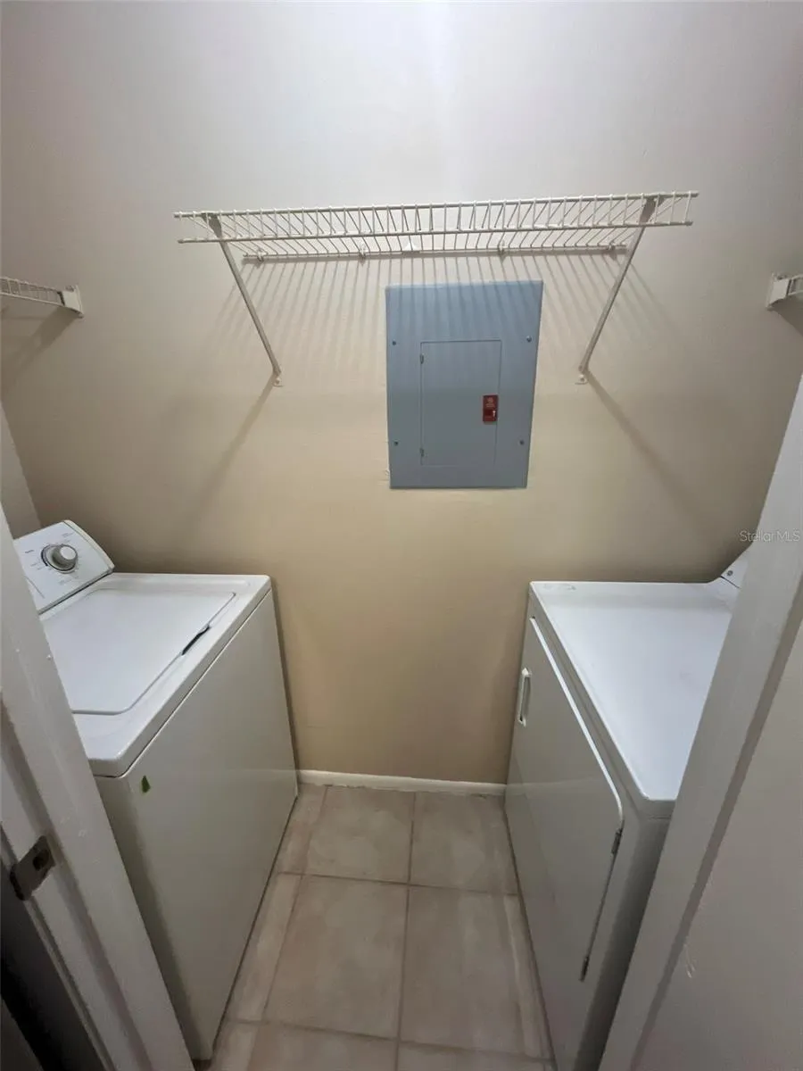 241 AFTON SQUARE #207 Altamonte Springs, FL 32714