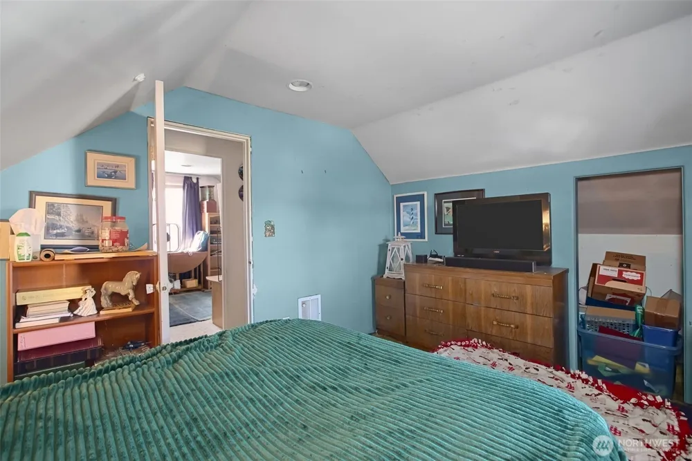 1621 E 32nd Street Tacoma, WA 98404