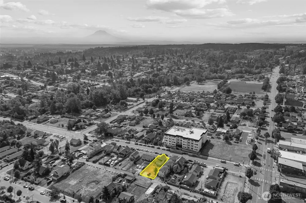 1621 E 32nd Street Tacoma, WA 98404