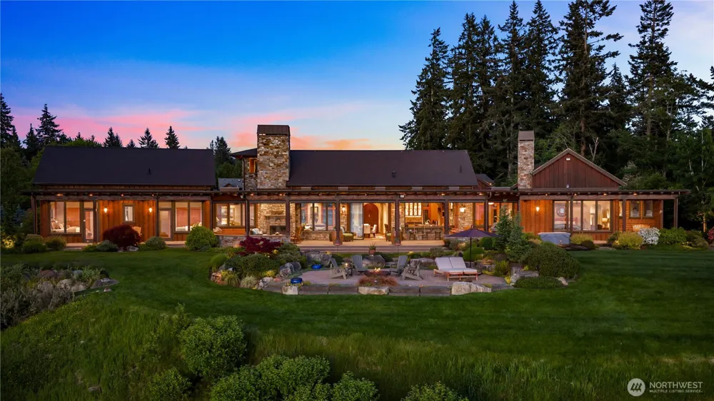 165 NE Kinman Road Poulsbo, WA 98370