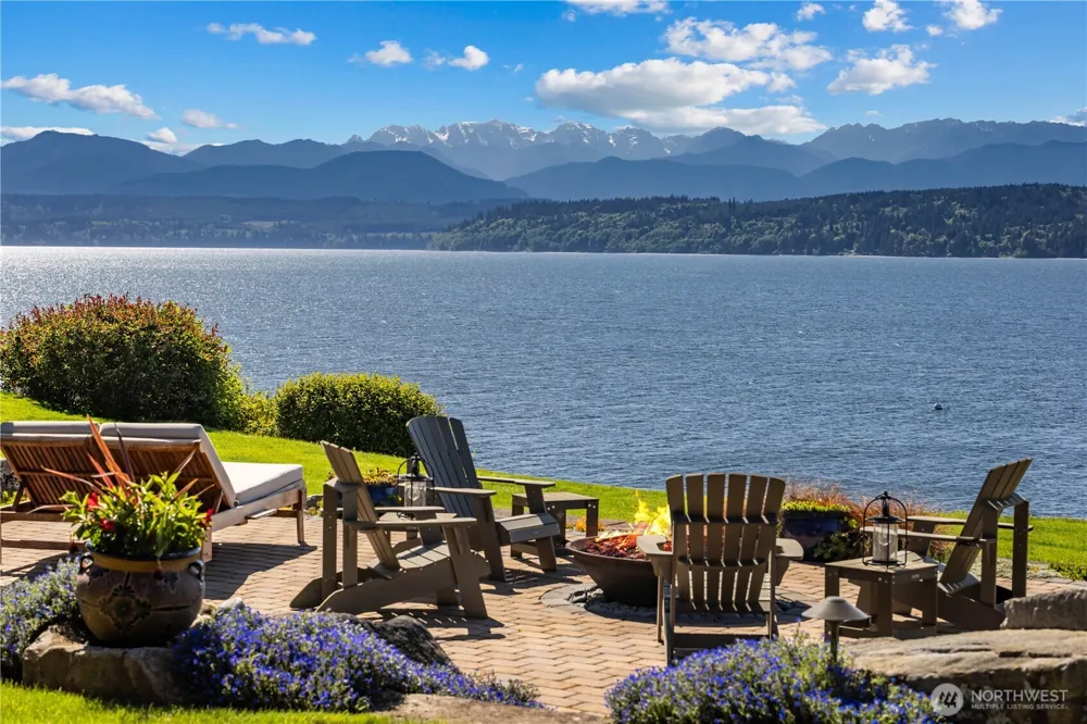 165 NE Kinman Road Poulsbo, WA 98370