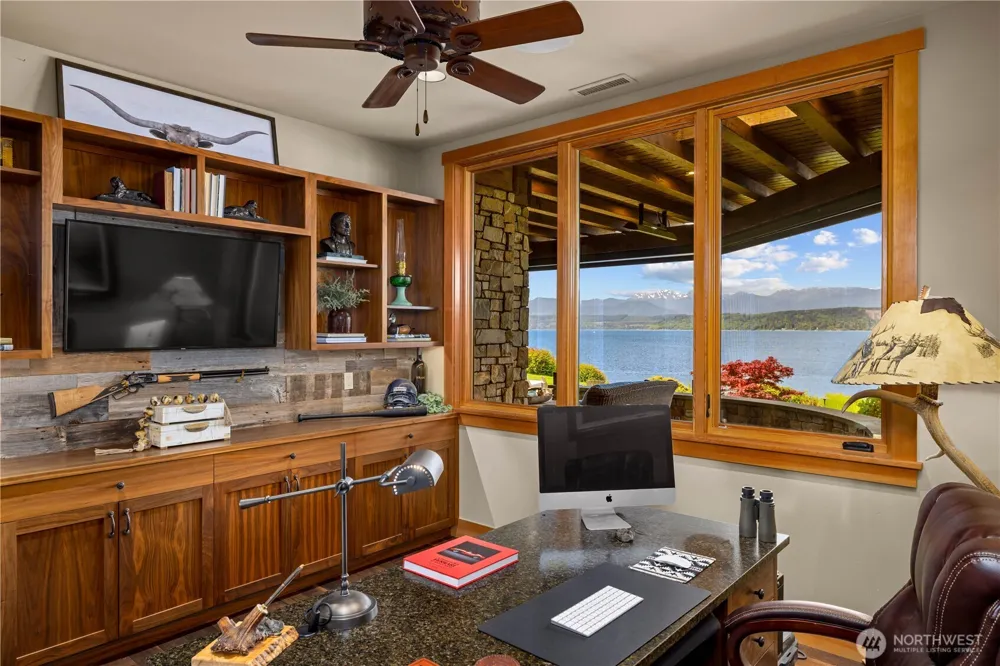165 NE Kinman Road Poulsbo, WA 98370