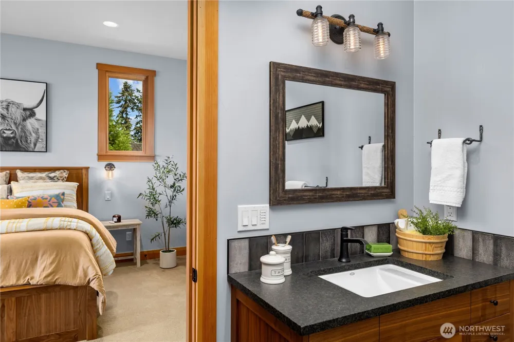 165 NE Kinman Road Poulsbo, WA 98370
