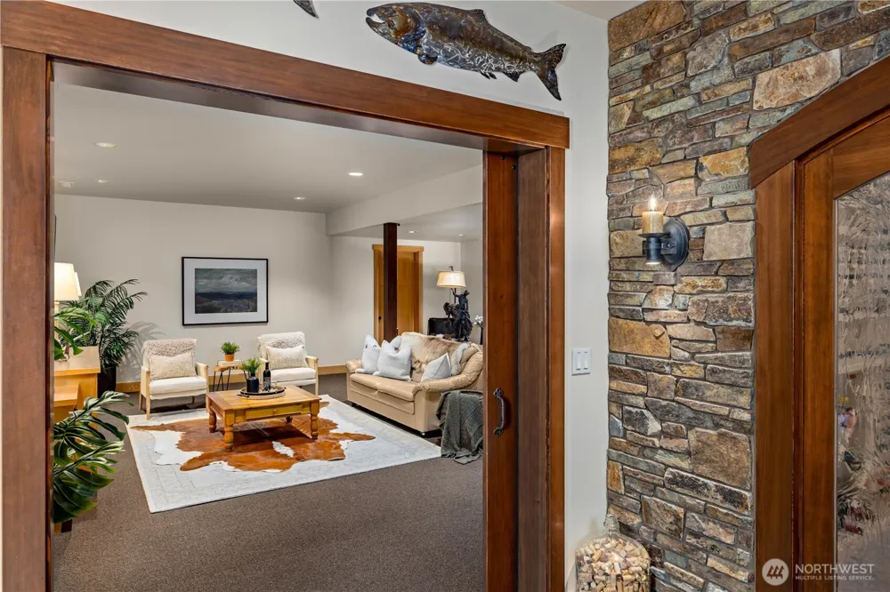 165 NE Kinman Road Poulsbo, WA 98370