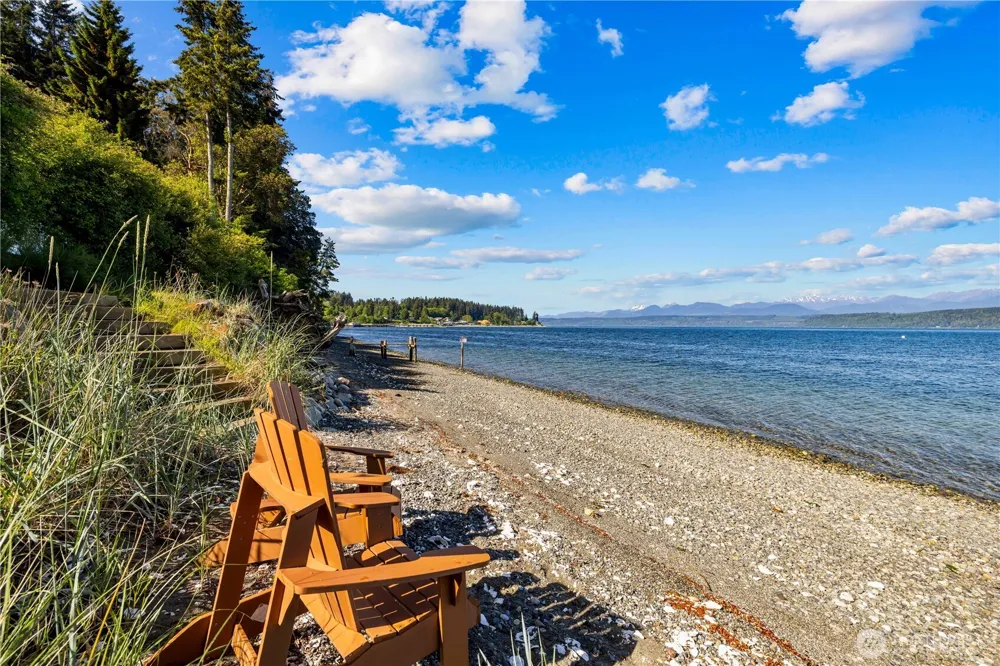 165 NE Kinman Road Poulsbo, WA 98370