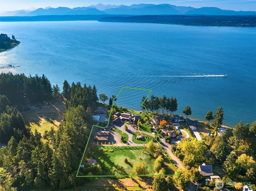 165 NE Kinman Road Poulsbo, WA 98370