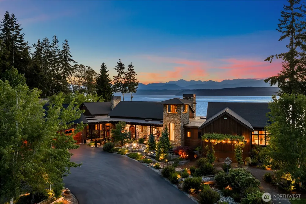 165 NE Kinman Road Poulsbo, WA 98370